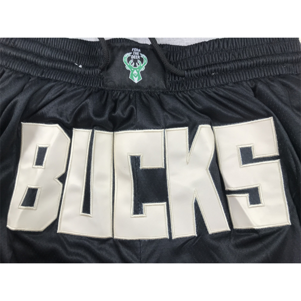 Kép 5/5 - Milwaukee Bucks Just Don zsebes rövidnadrág