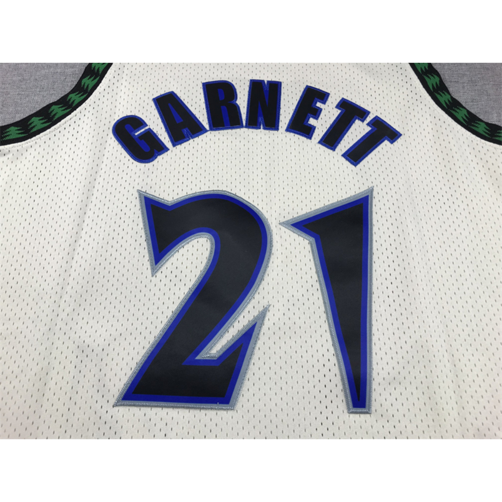 Kép 4/4 - Kevin GARNETT CreamWhite vintage Minnesota Timberwolves mez