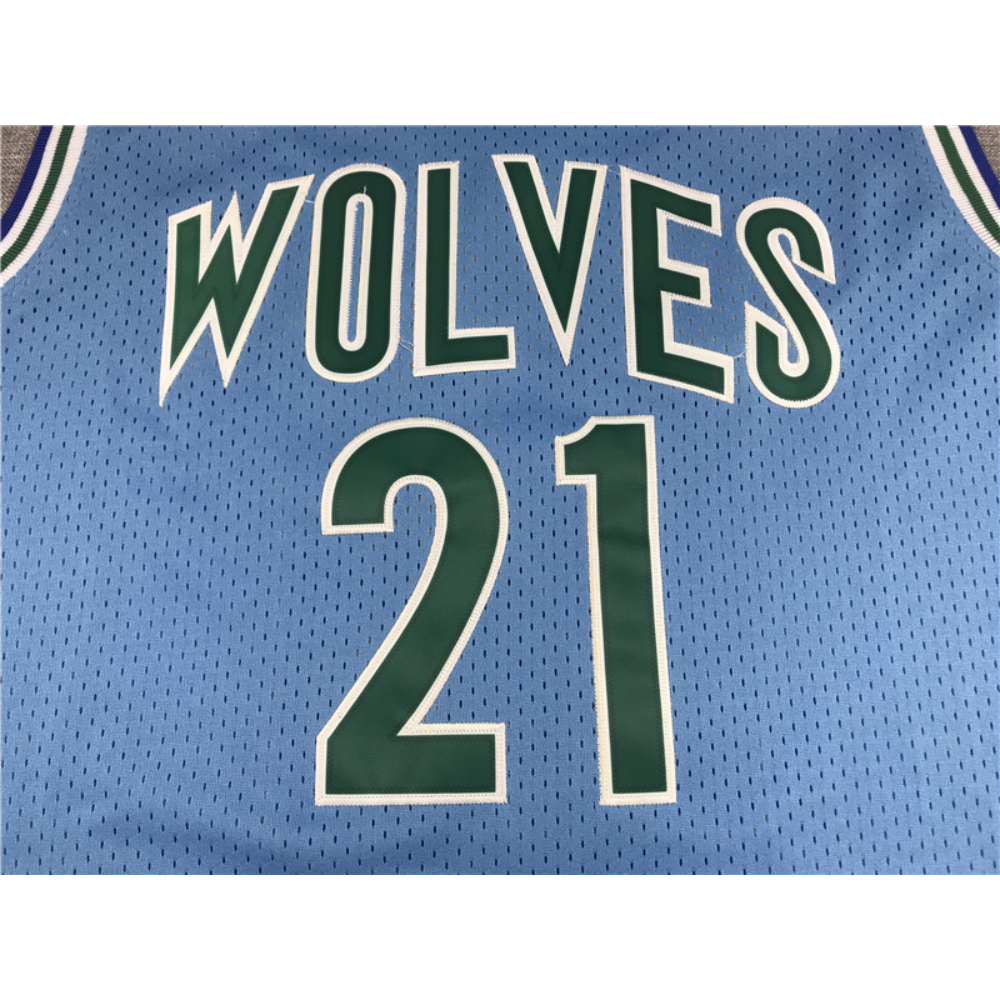 Kép 3/3 - Kevin GARNETT 1995-96 Classic világoskék Minnesota Timberwolves mez