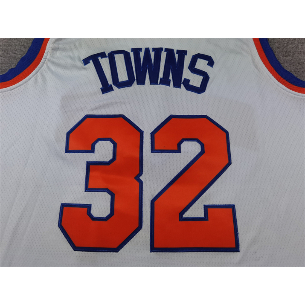 Kép 3/4 - Karl-Anthony TOWNS 2024 fehér New York Knicks mez