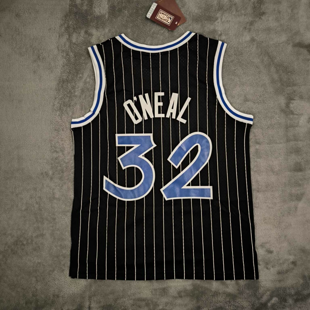 Kép 2/5 - Shaquille O’NEAL fekete Orlando Magic mez (KÉSZLETEN)