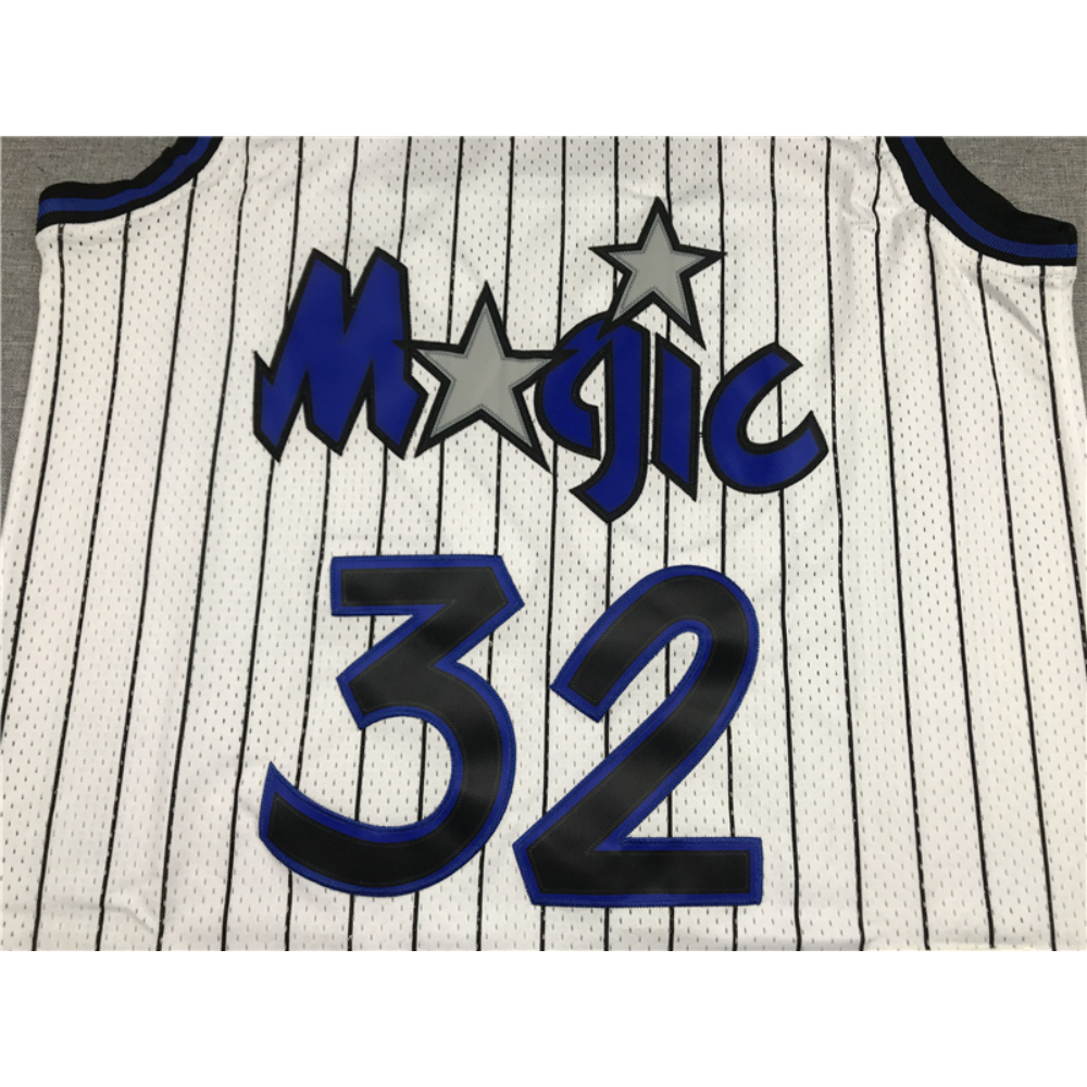 Kép 3/3 - Shaquille O’NEAL 1994-95 Classic Striped fehér Orlando Magic mez
