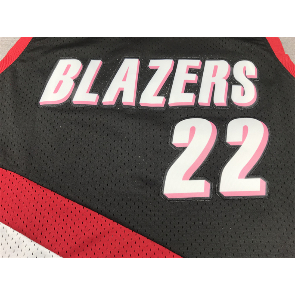 Kép 4/4 - Clyde DREXLER Classic fekete Portland Trail Blazers mez