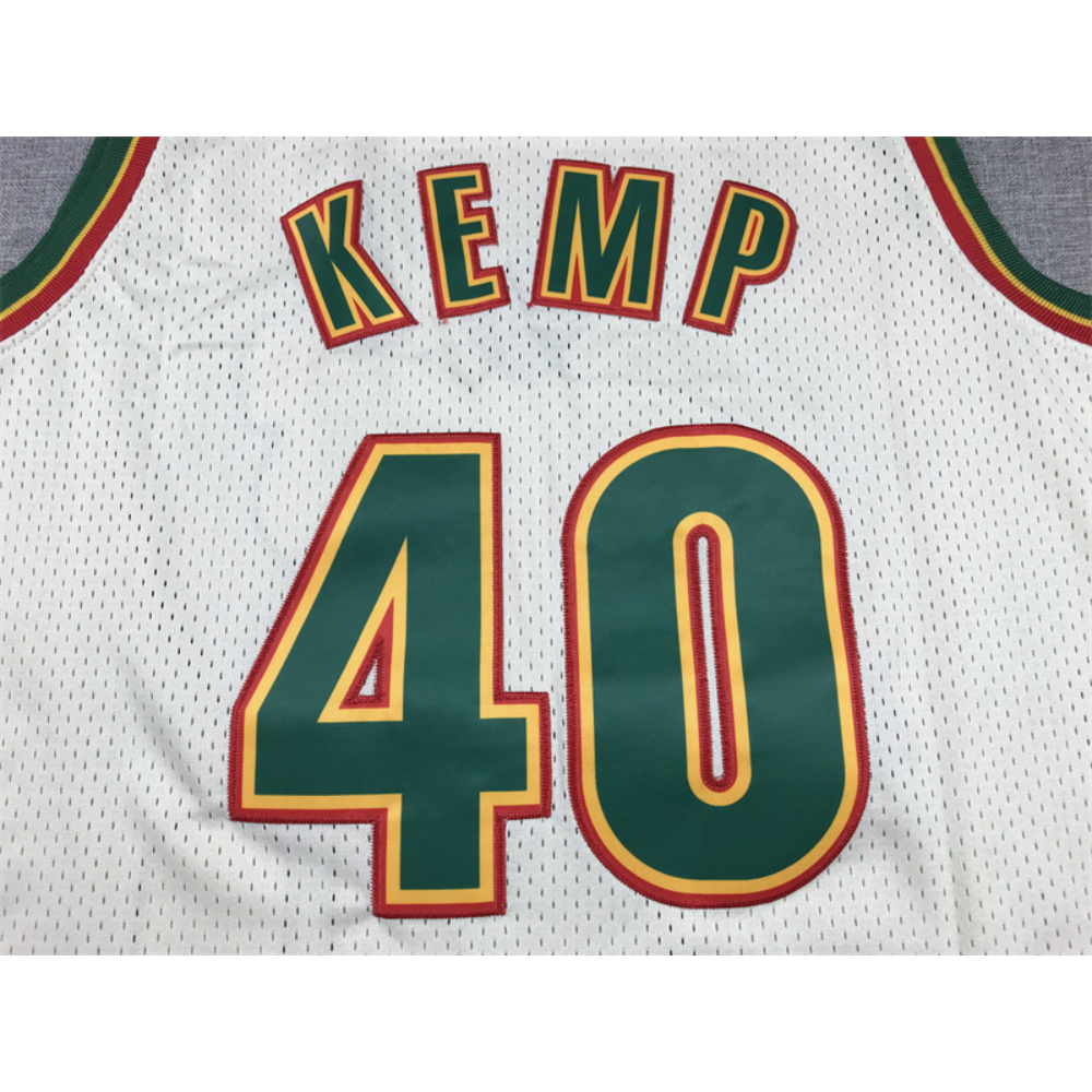 Kép 4/4 - Shawn KEMP CreamWhite Vintage Supersonics retro mez