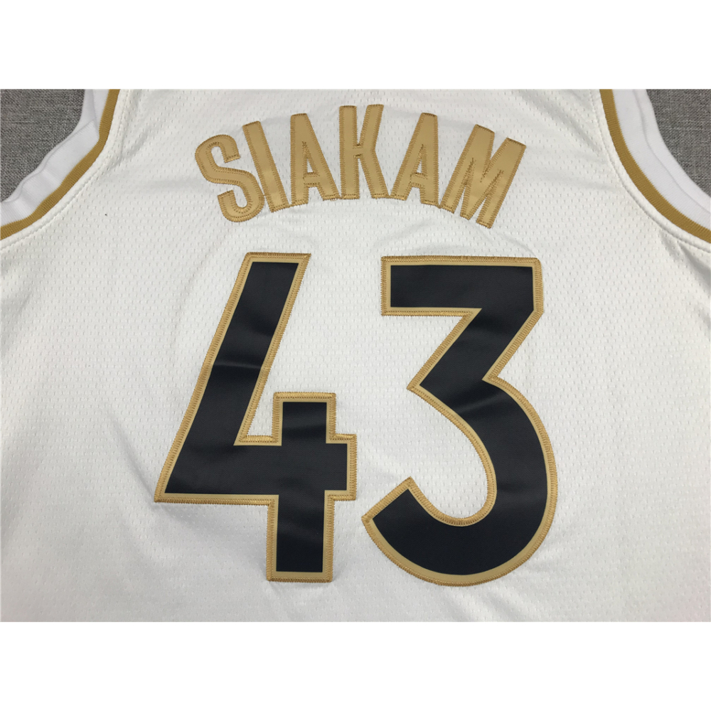 Kép 3/3 - Pascal SIAKAM Gold Edition fehér Toronto Raptors mez