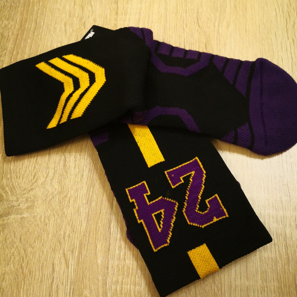 Kép 3/4 - Kobe BRYANT fekete #24 zokni