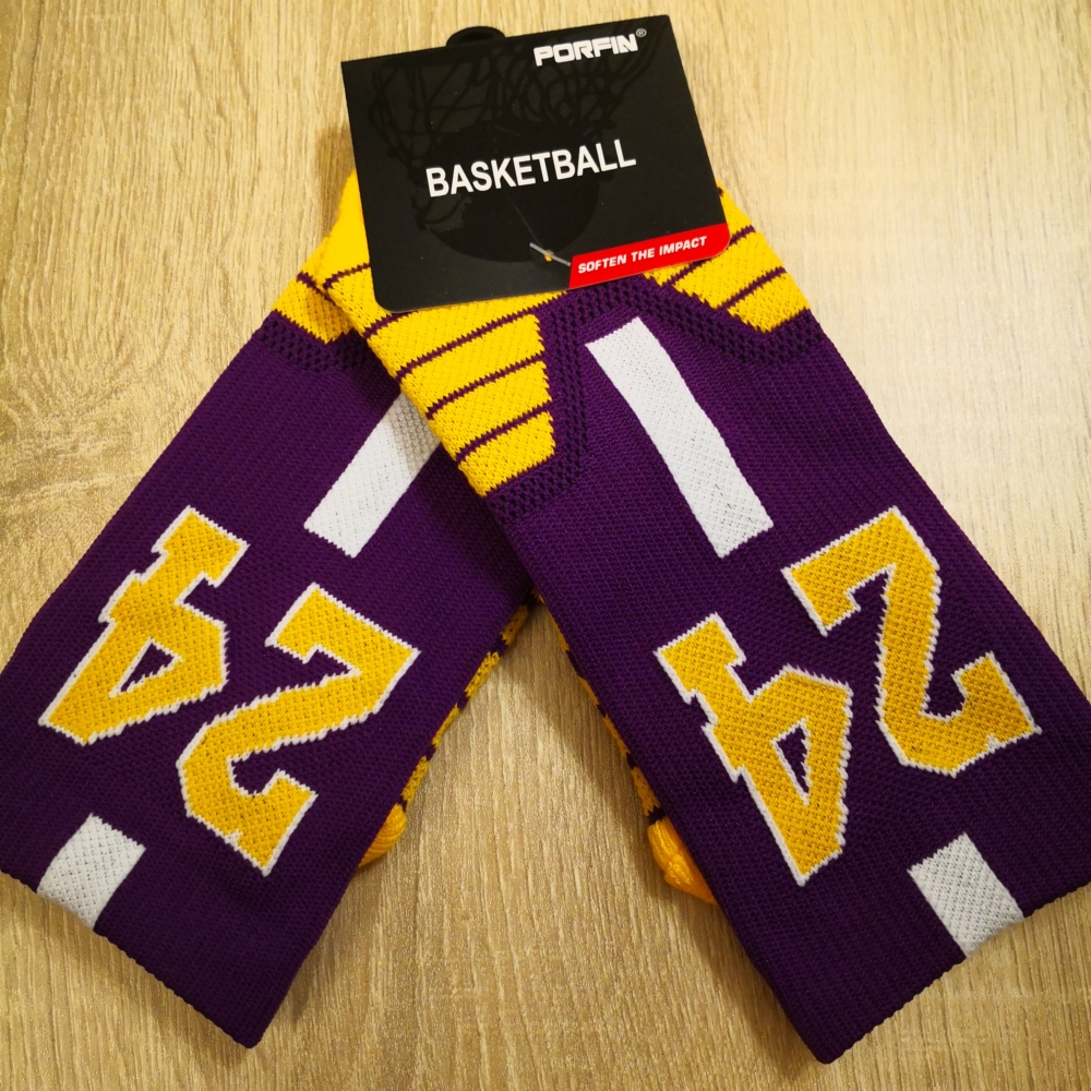 Kép 2/4 - Kobe BRYANT lila #24 zokni