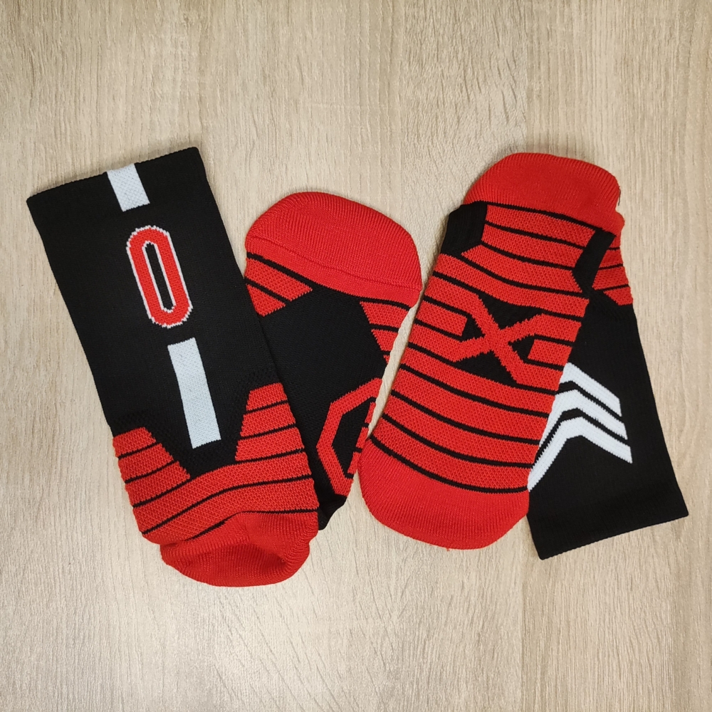Kép 2/4 - Damian LILLARD fekete zokni