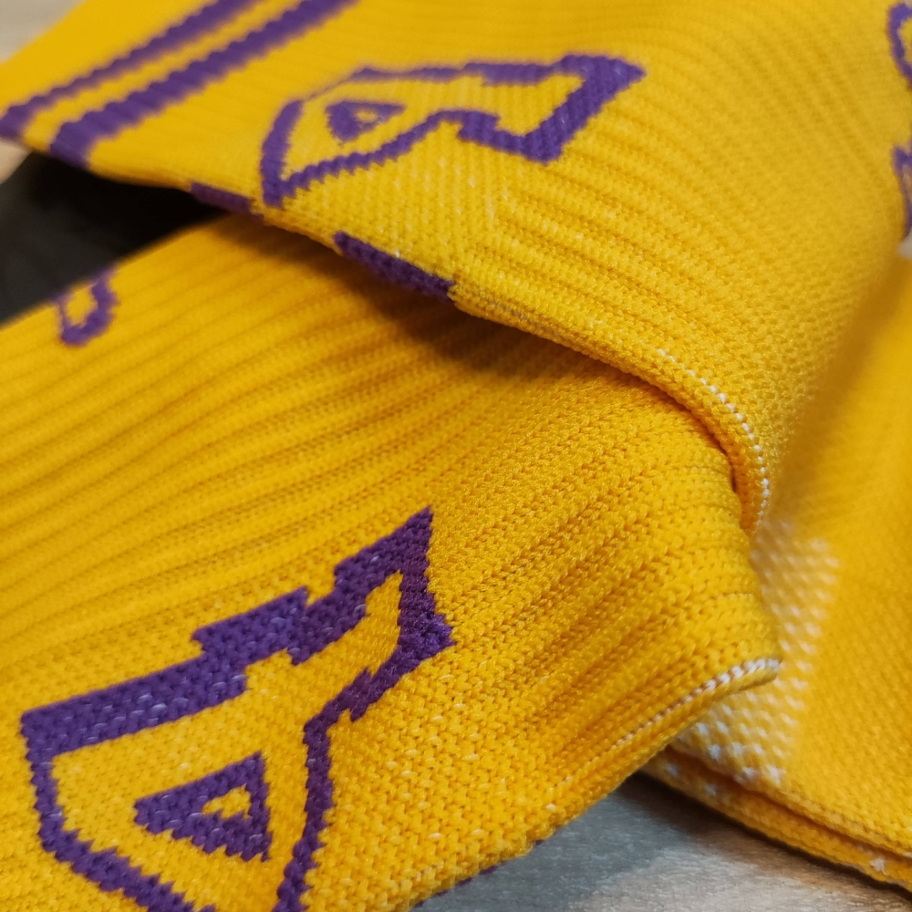 Kép 4/5 - Kobe BRYANT sárga #24 Los Angeles zokni