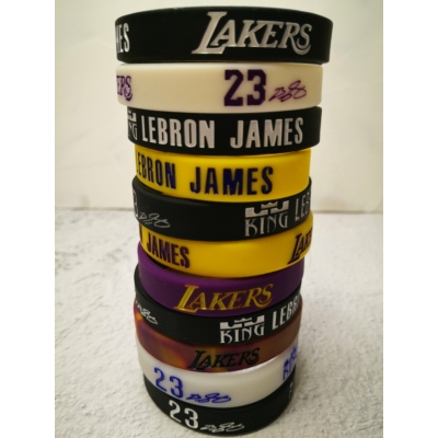 Lebron JAMES #23 szilikon karkötő (több féle)