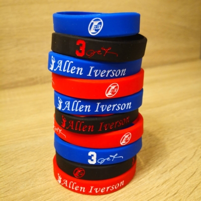 Iverson szilikon karkötő