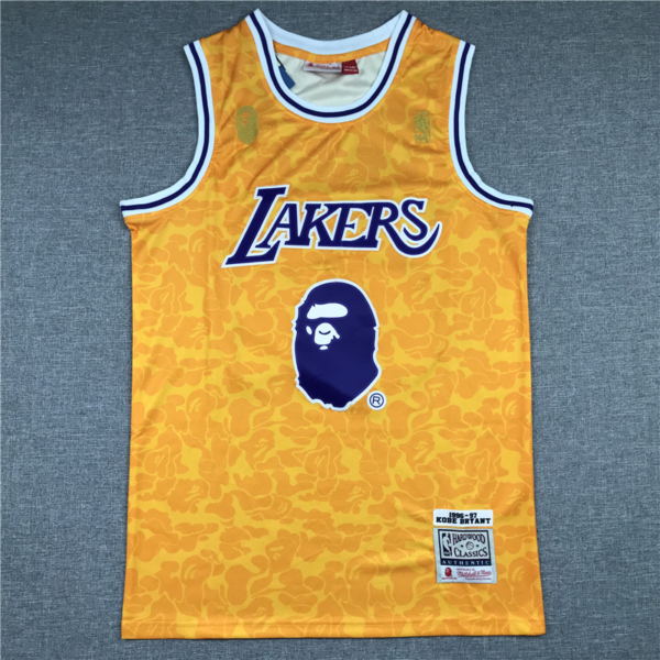 Kobe BRYANT Bape Los Angeles Lakers mez #24