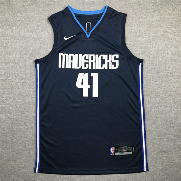 Dirk NOWITZKI Statement Edition Dallas Mavericks mez