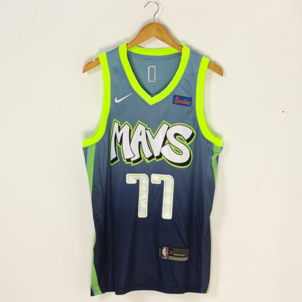 Luka DONCIC 2019-20 City Edition Dallas Mavericks mez